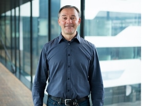 Dr. Reinhold Schatzer